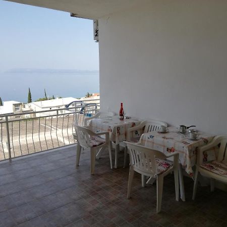 Apartments Aniko Saric Tučepi Εξωτερικό φωτογραφία