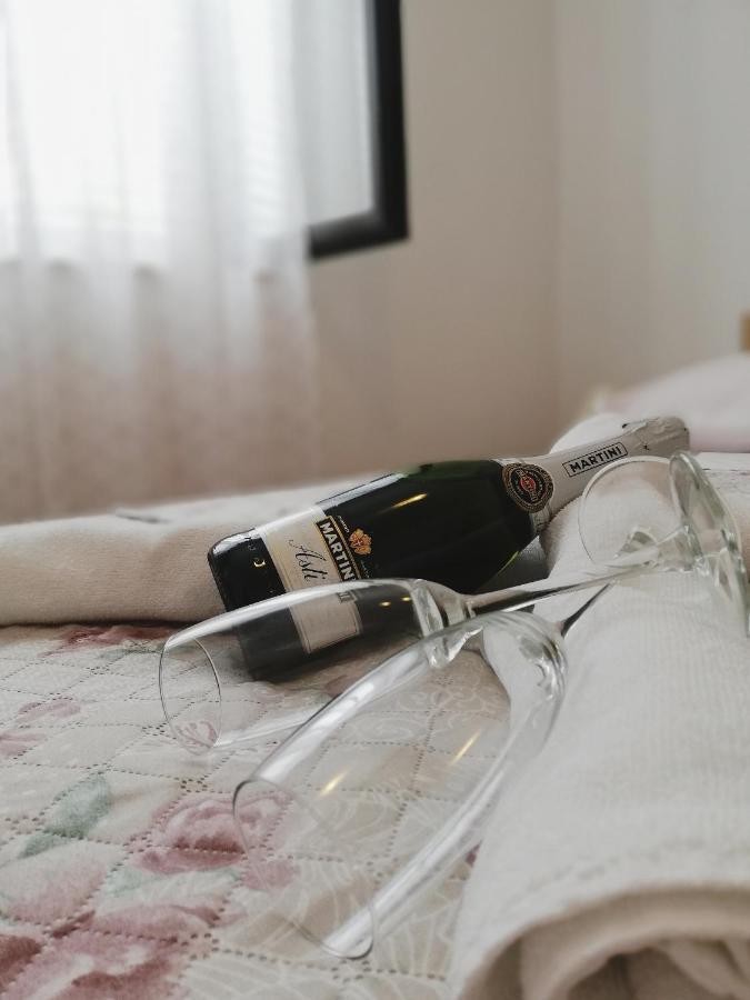 Apartments Aniko Saric Tučepi Εξωτερικό φωτογραφία